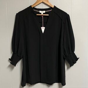 NWT Umgee Black Women's Blouse with Puff Sleeves Size Large New with Tags!